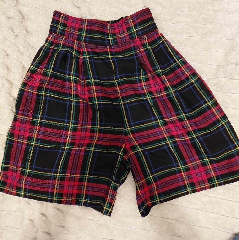 80s Plaid Elastic Band Shorts Early Warning Paper Tag